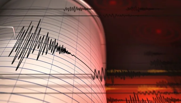 Akdeniz'de Antalya Gazipaşa açıklarında 4,6 büyüklüğünde deprem meydana geldi