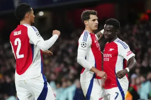 Bukayo Saka, Arsenal'i Monaco karşısında galip getirdi