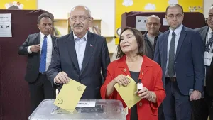 Selvi Kılıçdaroğlu, CHP hesaplarını takipten çıktı