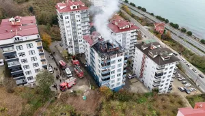 Trabzon'da 7 katlı apartmanda korkutan yangın çıktı