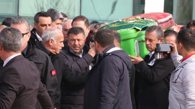 Veli Ağbaba'nın babası Hüseyin Ağbaba toprağa verildi