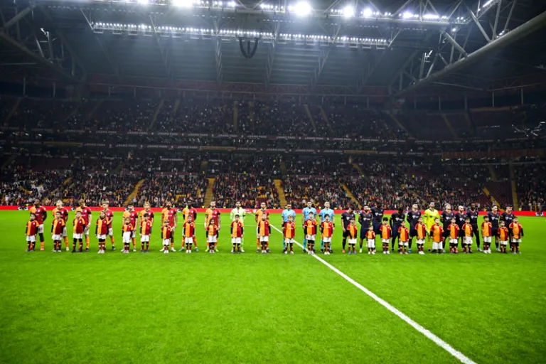 Galatasaray, Başakşehir'le 2-2 berabere kaldı