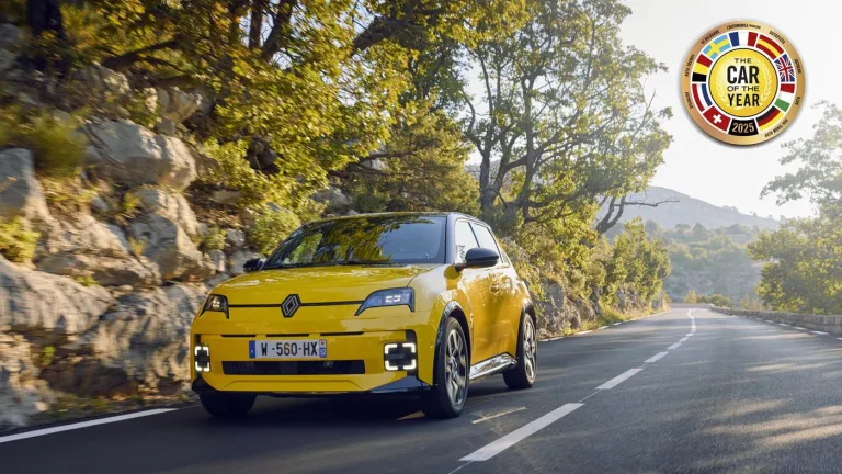 Renault 5, 2025 Yılın Otomobili ödülünü kazandı