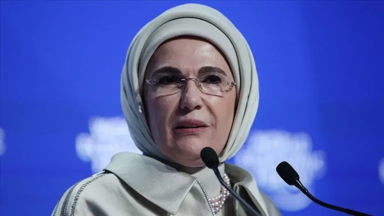 Emine Erdoğan: Görme engelli bireylerin engellerini aşalım