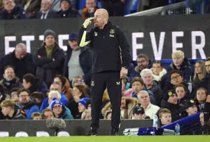 Everton, Sean Dyche ile yollarını ayırdı