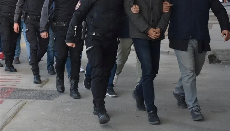 İstanbul'da uyuşturucu operasyonunda 11 kişi gözaltında