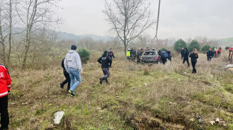 Çanakkale'de çaya düşen otomobilde 1 yaralı, 1 kayıp