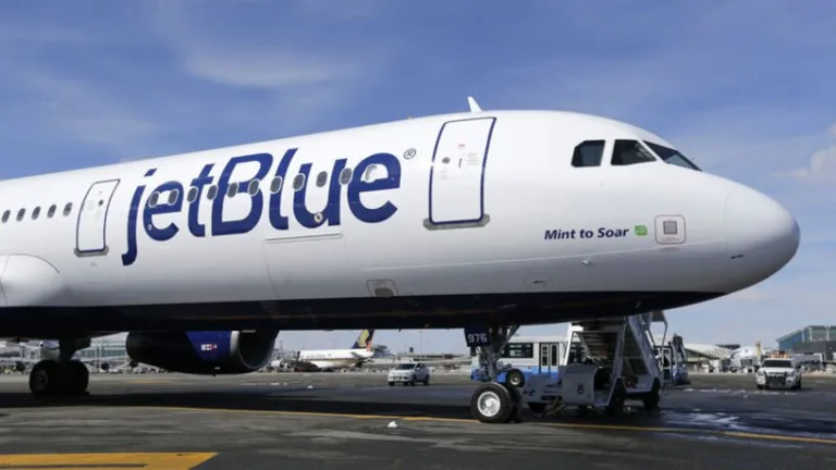 JetBlue'ya 2 milyon dolarlık rötar cezası verildi