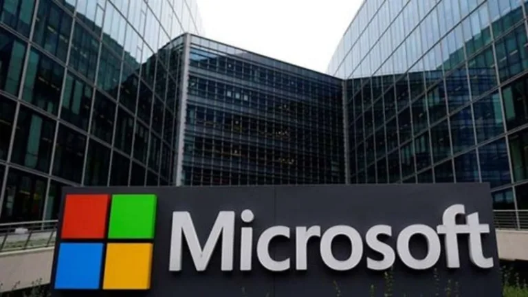 Microsoft 80 milyar dolarlık yapay zeka yatırımı planlıyor