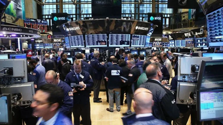 Wall Street'te yapay zeka 200 bin kişiyi işsiz bırakabilir