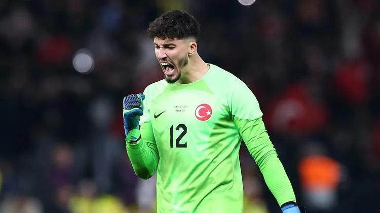 Manchester United, Altay Bayındır ile yolları ayırıyor