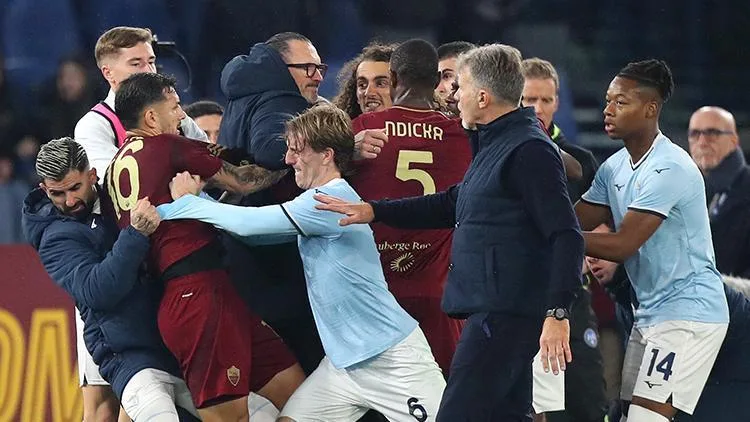 Roma, Lazio'yu derbide 2-0 mağlup etti