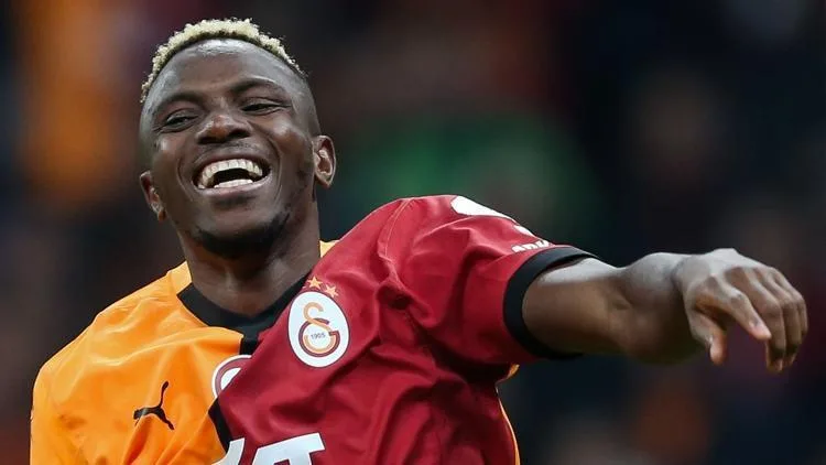 Victor Osimhen sezon sonuna kadar Galatasaray'da kalıyor