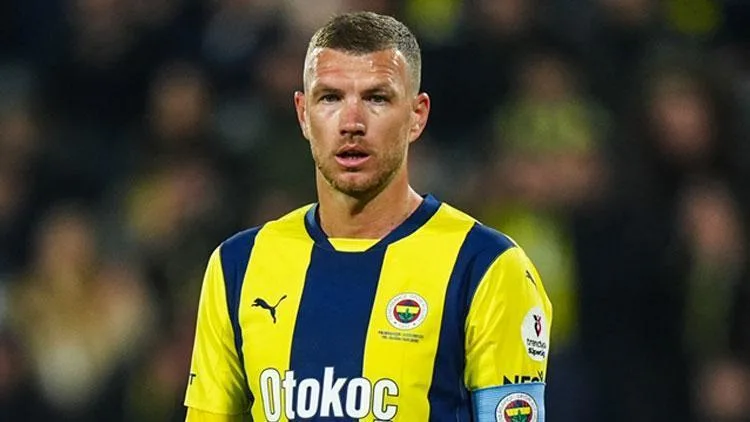 Edin Dzeko'ya Hajduk Split'ten transfer teklifi geldi