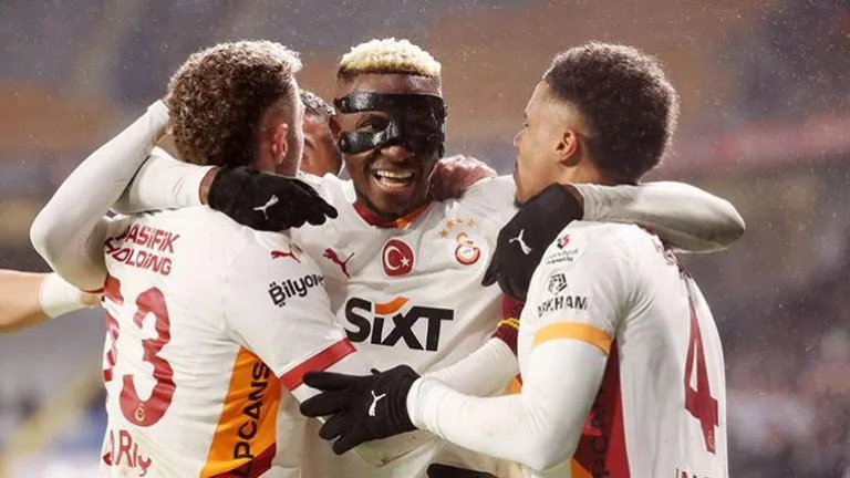 Galatasaray, Başakşehir'i 2-1 yenerek liderliğini pekiştirdi