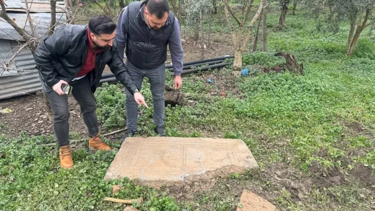 tarlasını sürerken lahit buldu, ilgi arttı