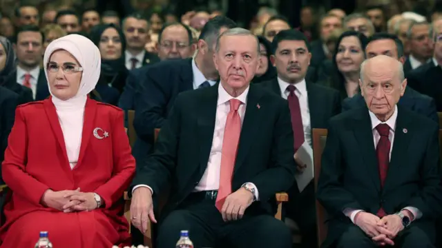 Erdoğan'ın yeniden adaylığı nasıl mümkün olabilir?