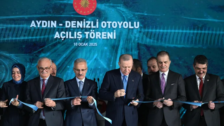 Aydın-Denizli Otoyolu resmi açılışı yapıldı