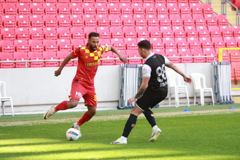 Manisa FK, Göztepe'yi yenerek moral buldu