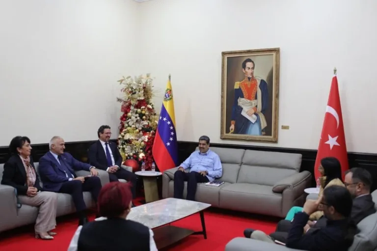 Maduro ve Ersoy, iş birliği toplantısı gerçekleştirdi