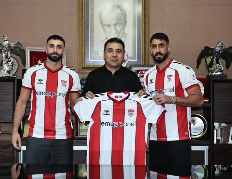 Sivasspor, Efkan Bekiroğlu ve Tolga Ciğerci'yi transfer etti