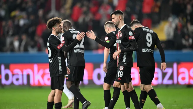 Gaziantep FK, İstanbulspor'u 4-0 mağlup etti