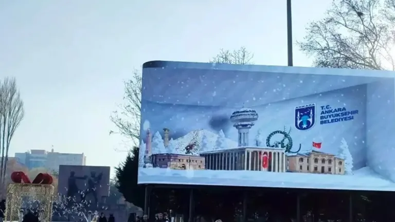 güvenpark'taki izinsiz reklam panosu kaldırılacak