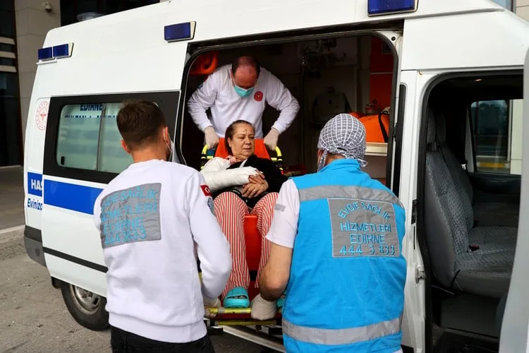 ambulans yönetmeliği değişti: yeni kurallar ve yasaklar