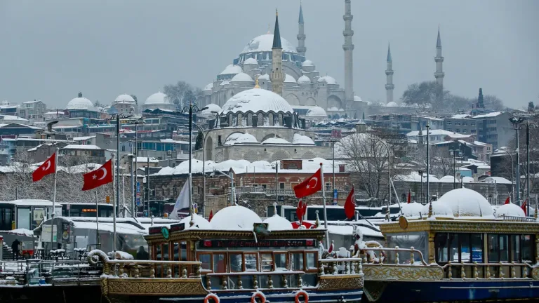 İstanbul'a kar yağıyor, tarih açıklandı