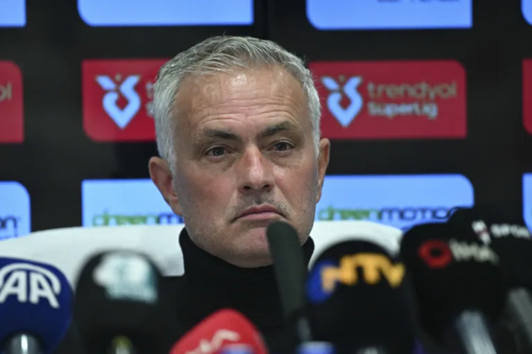 Jose Mourinho, Galatasaray skandallarını eleştirdi