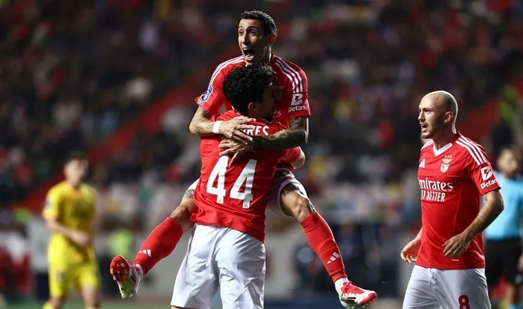 Benfica, Braga'yı 3-0 geçerek finale yükseldi