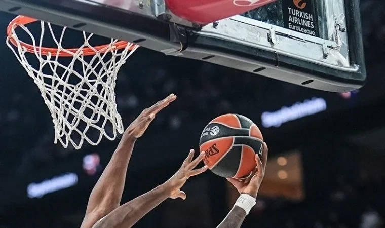 Olympiakos, THY Euroleague'de liderliği ele geçirdi