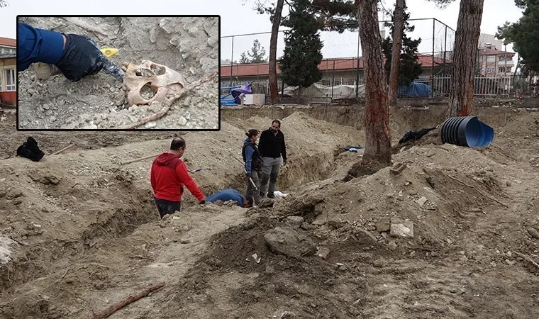 Burdur'da insan kemikleri kanalizasyon kazısı sırasında bulundu