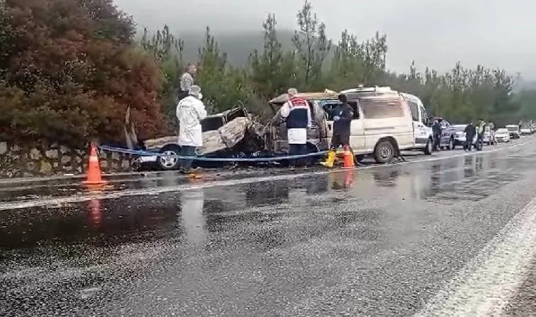 İzmir'de kaza: 1 kişi yanarak can verdi, 3 yaralı