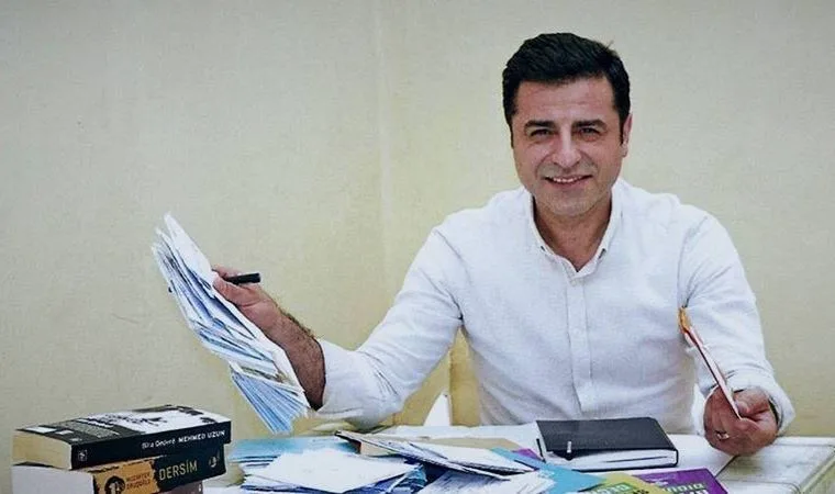 Selahattin Demirtaş, Öcalan'a destek veriyor