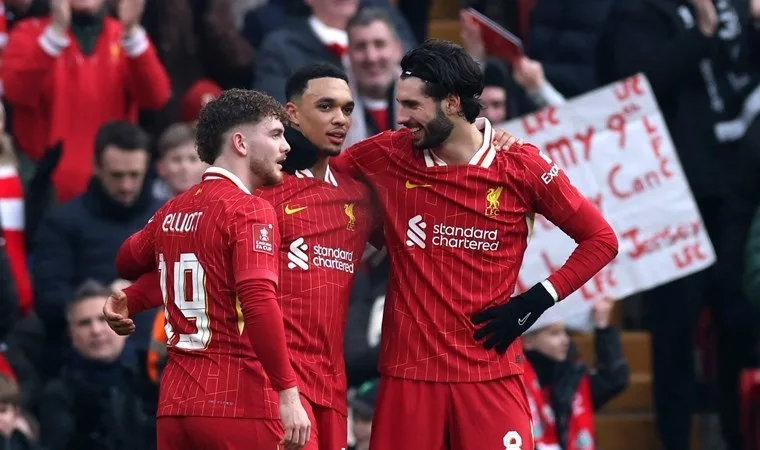 Liverpool, Accrington’u 4-0 yenerek turladı