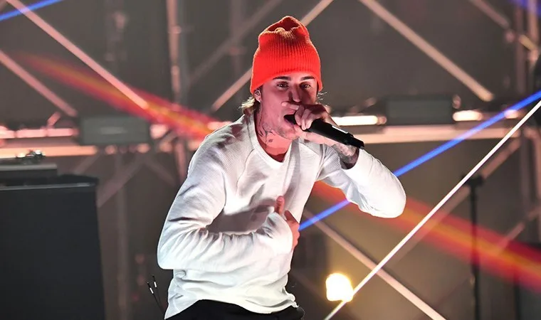 Justin Bieber 4 yıl aradan sonra müziğe dönüş yapıyor