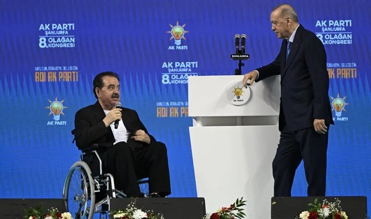 Erdoğan, İbrahim Tatlıses ile şarkı söyledi, adaylık sinyali verdi