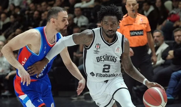 Beşiktaş, Anadolu Efes'i 87-70 yenerek galip geldi