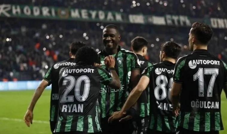 Kocaelispor, Iğdır FK'yi 3-0 mağlup etti