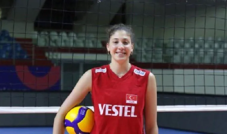 İlkin Aydın Galatasaray'da voleybol kariyerini sürdürüyor