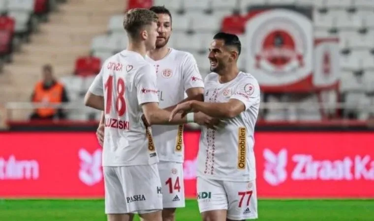 Antalyaspor, Kocaelispor'u 3-1 mağlup etti