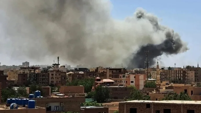 Sudan'da bombalı saldırıda 120 sivil hayatını kaybetti