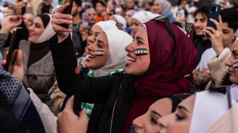 Suriye'nin yeni dönemi: yönetim ve barış arayışları