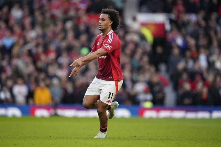 Joshua Zirkzee Manchester United'da kalmak istiyor